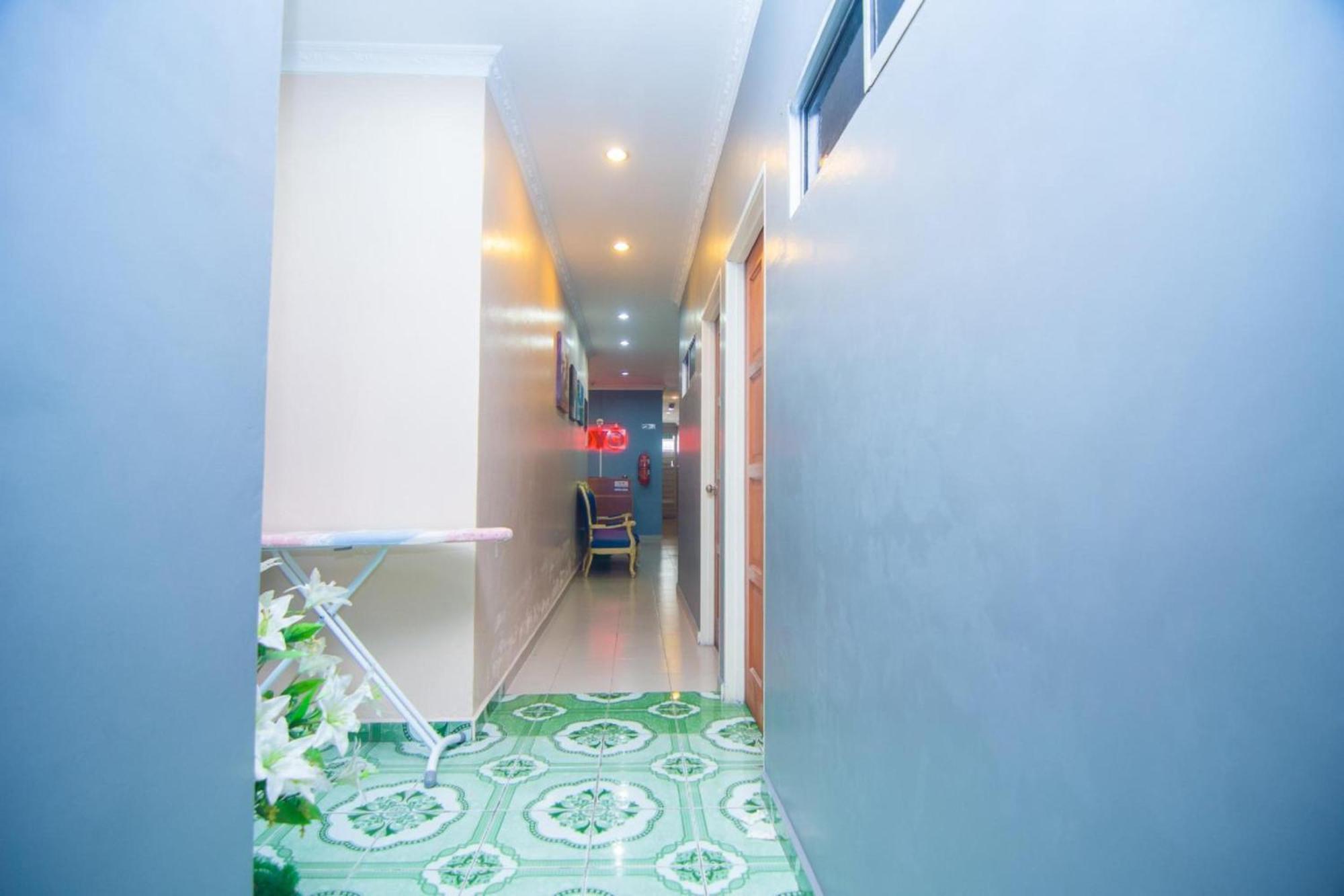 โอโย 1224 โฮเทล ฮาจาห์ โรฮายาห Hotel ตันจุงมาลิม ภายนอก รูปภาพ